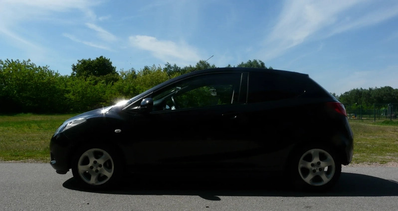 Mazda 2 cena 6700 przebieg: 142470, rok produkcji 2008 z Sochaczew małe 92